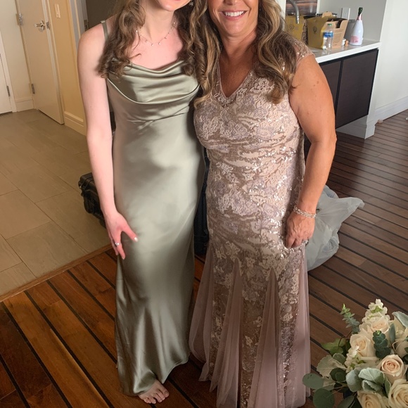 COPY - Revelry Skye Satin - Silver Sage - size 4 - Picture 4 of 4